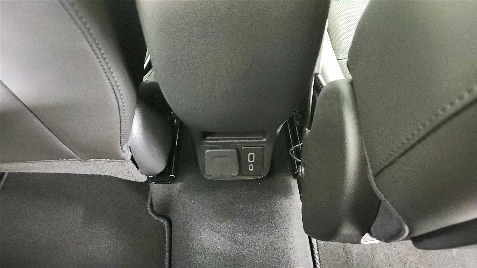 Used 2026 Buick Encore GX Avenir w/ Avenir Technology Package image 37