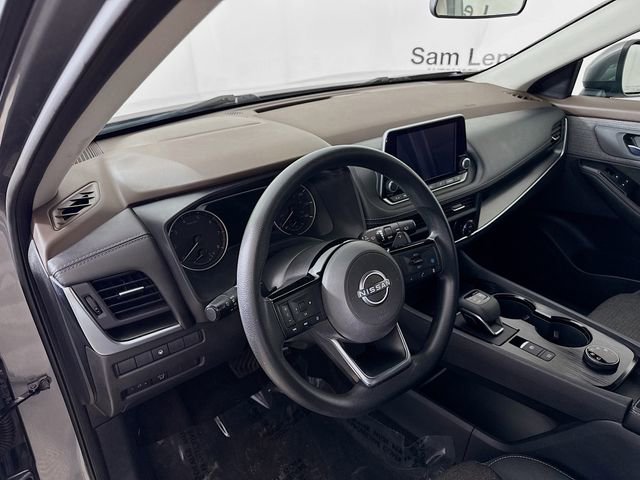 Used 2023 Nissan Rogue SV image 12