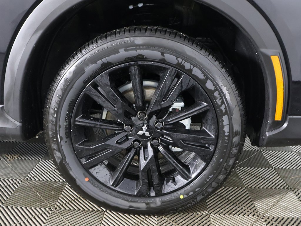 New 2025 Mitsubishi Eclipse Cross LE image 17