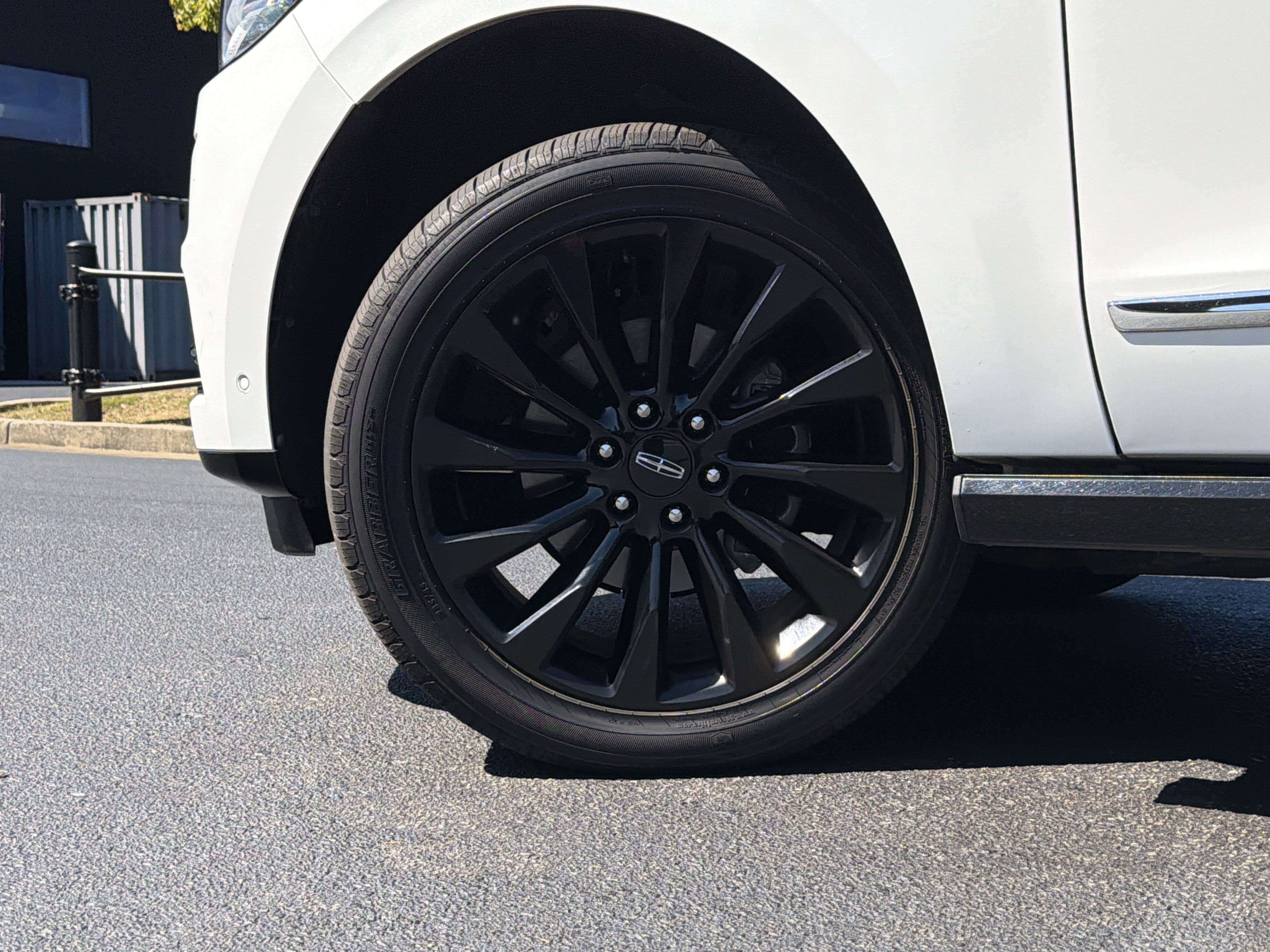 Used 2020 Lincoln Navigator L Reserve w/ Luxury Package RWD image 5