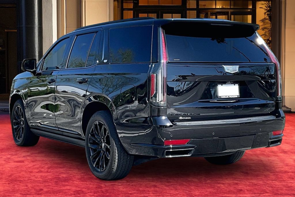 Used 2024 Cadillac Escalade Sport w/ LPO, ONYX Package AWD/4WD image 4