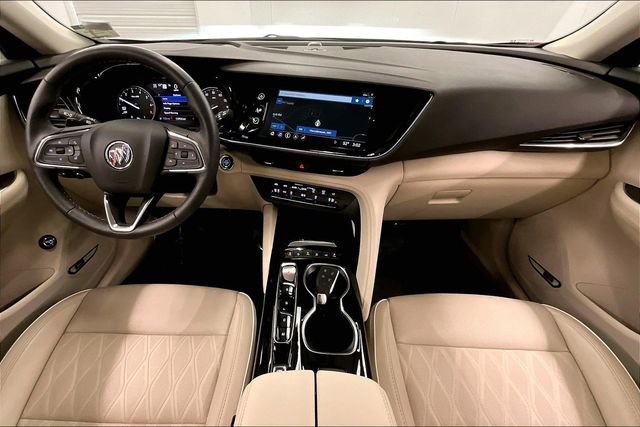 Used 2023 Buick Envision Avenir image 16