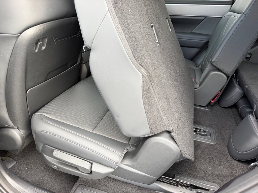 New 2027 Hyundai Santa Fe SEL FWD image 18