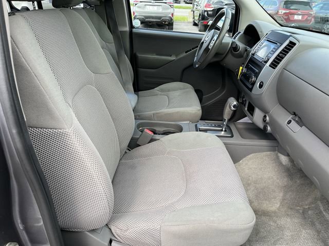 Used 2018 Nissan Frontier SV image 26