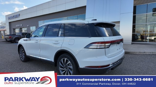 New 2027 Lincoln Aviator AWD image 6