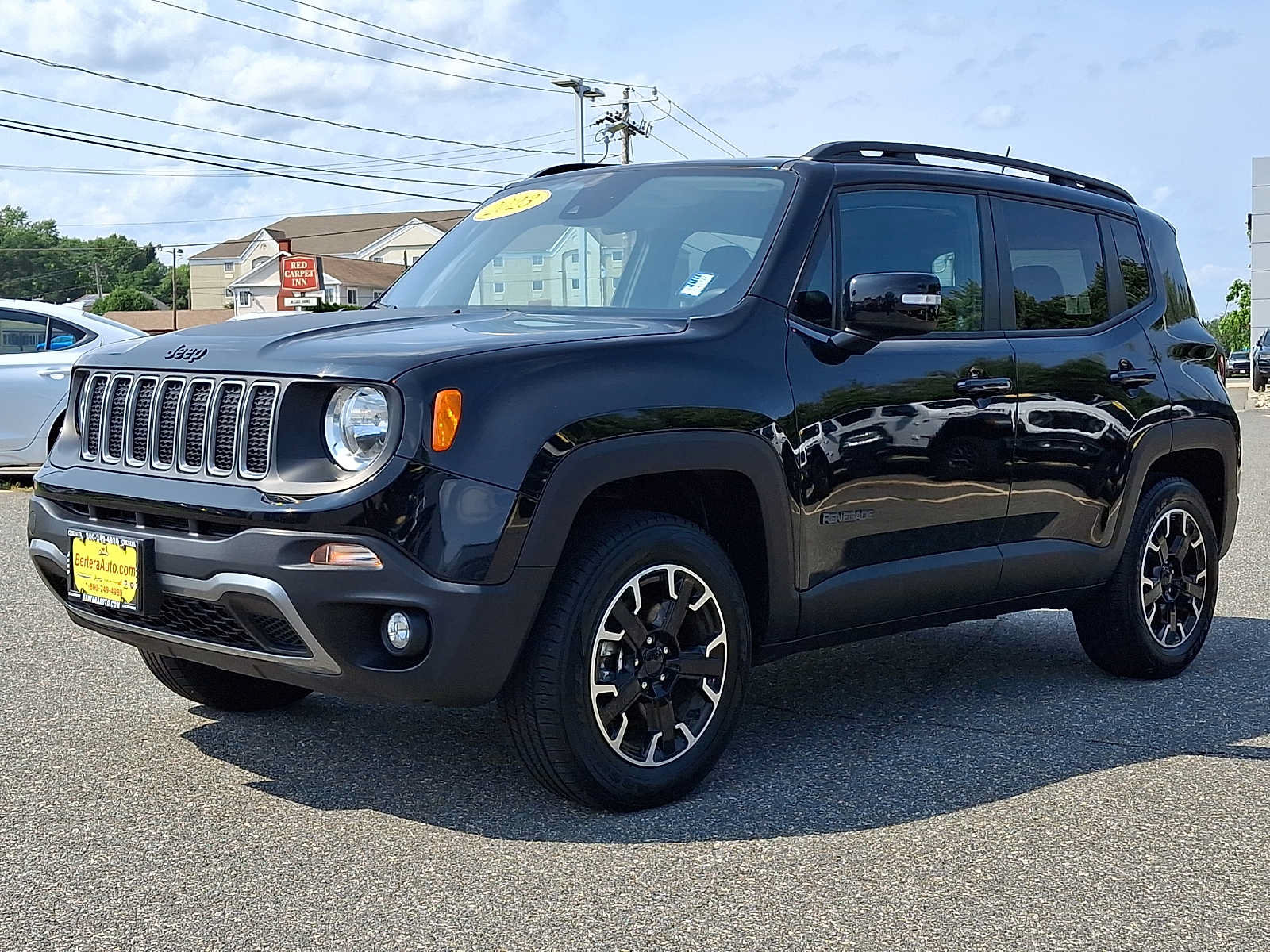 Certified 2023 Jeep Renegade Latitude AWD/4WD image 3