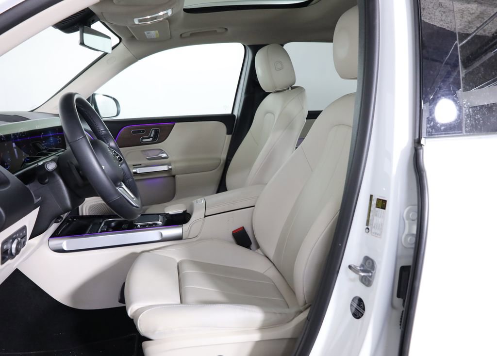 Used 2023 Mercedes-Benz GLB 250 image 30