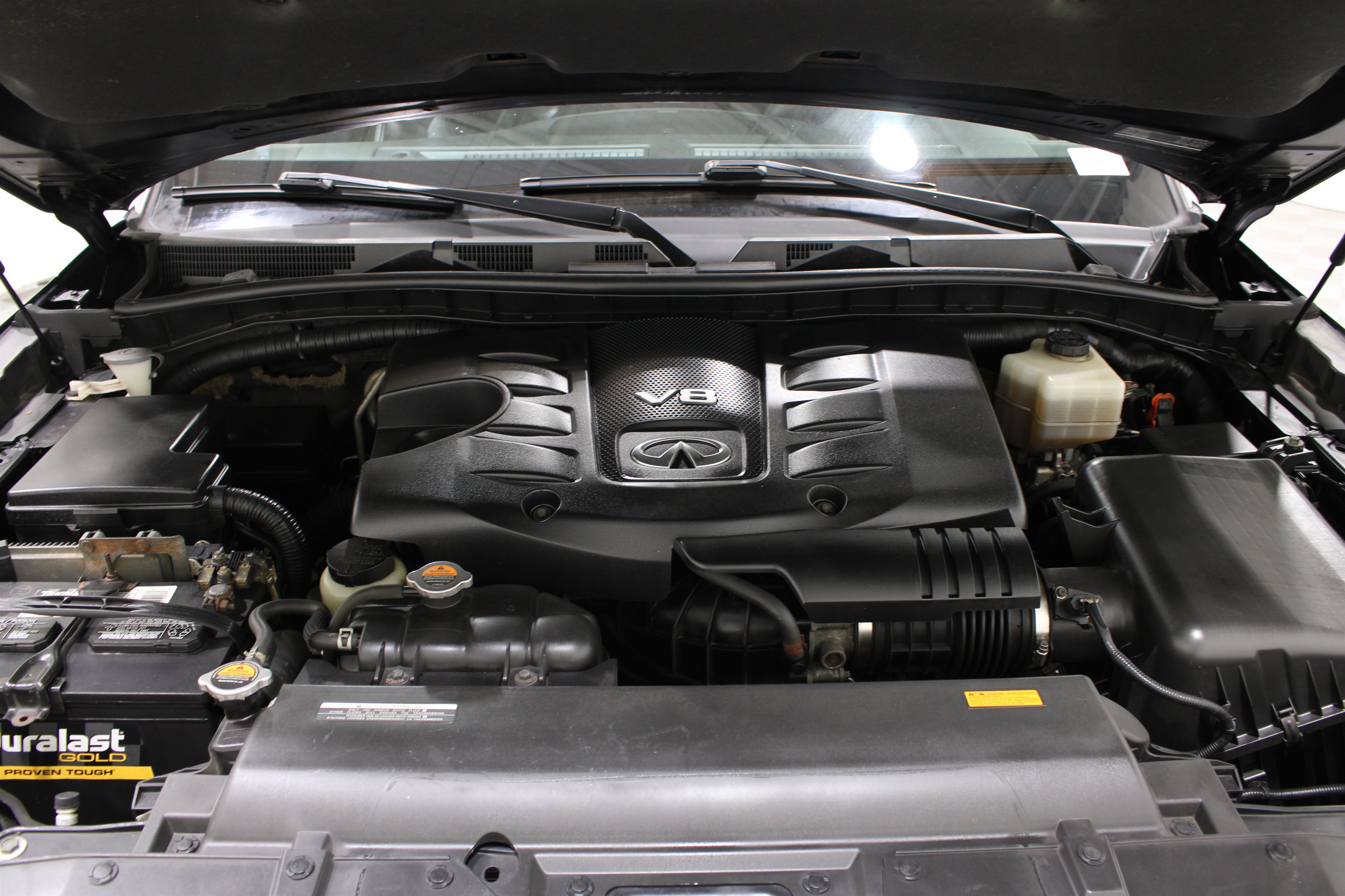 Used 2011 INFINITI QX56 4WD w/ Deluxe Touring Pkg image 45