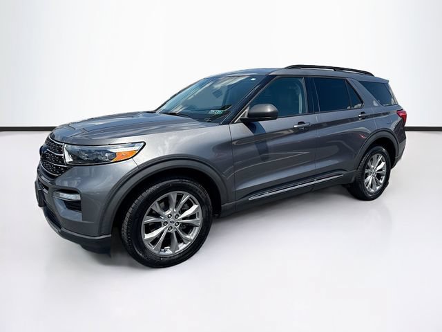 Used 2021 Ford Explorer XLT w/ Equipment Group 202A AWD/4WD image 3