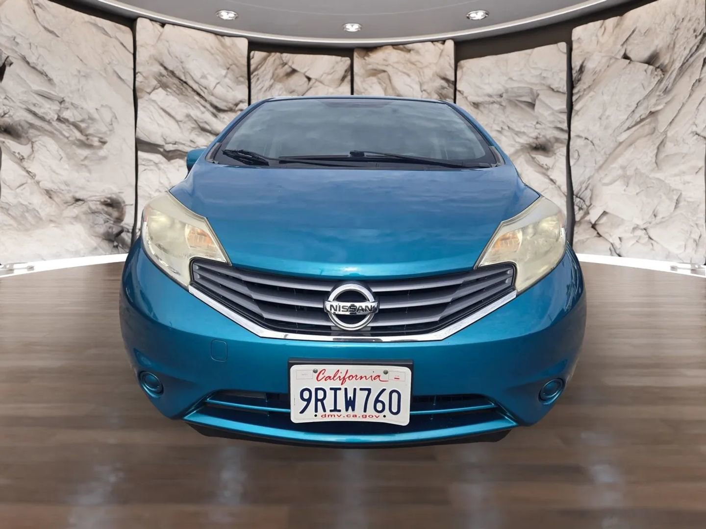 Used 2014 Nissan Versa Note SV w/ Sport Value Package image 2