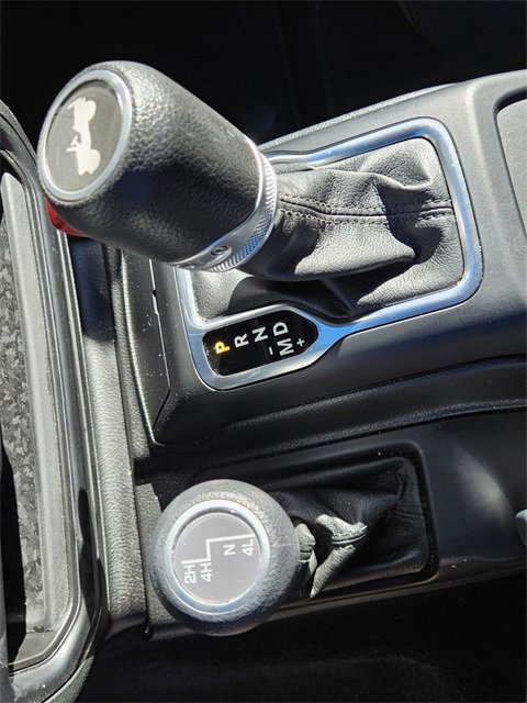 Used 2023 Jeep Wrangler Sport image 22