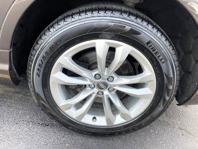 Used 2017 Audi Q7 3.0T Premium Plus w/ Premium Plus Package AWD/4WD image 55