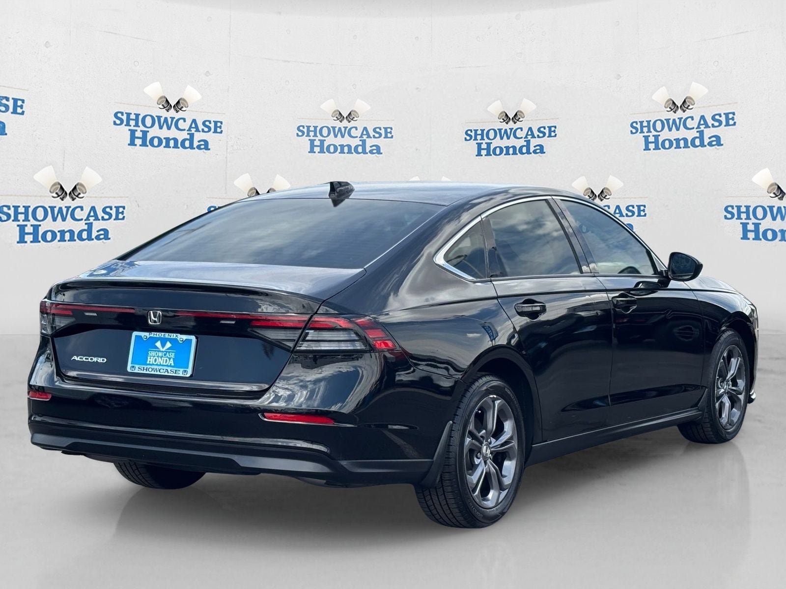 Certified 2023 Honda Accord EX image 8