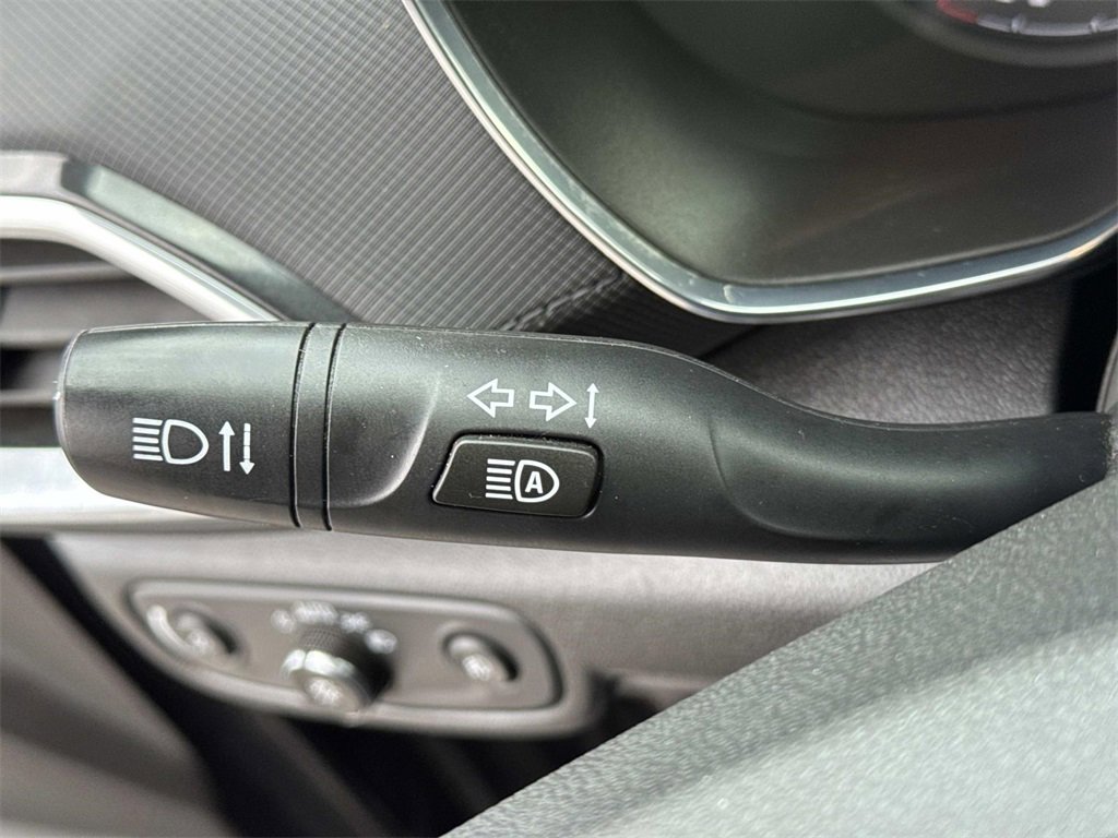 Used 2023 Chevrolet TrailBlazer LT w/ Convenience Package image 43