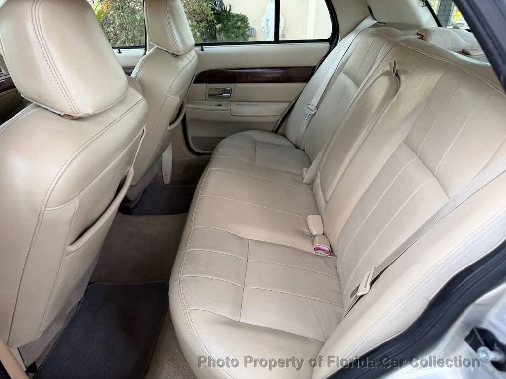 Used 2010 Mercury Grand Marquis LS image 27