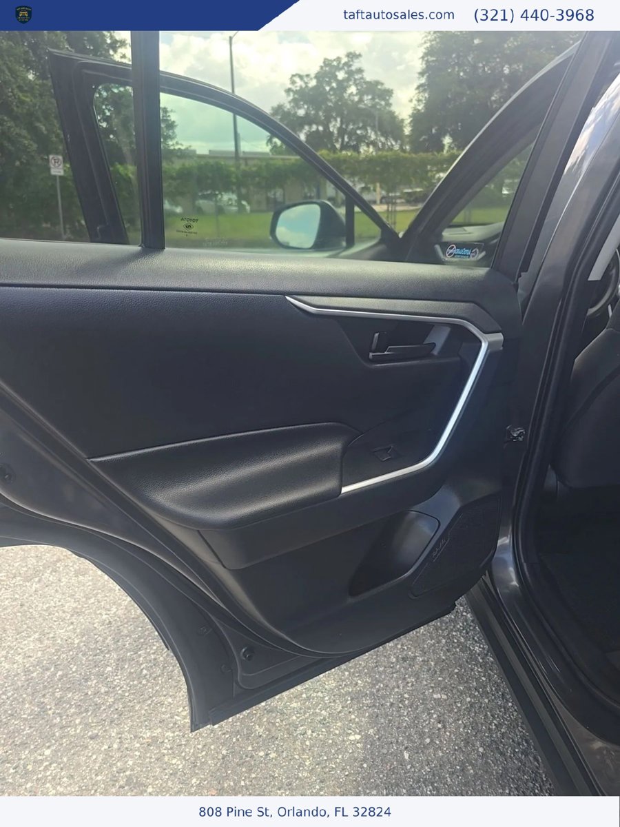 Used 2019 Toyota RAV4 LE w/ All Weather Liner Package AWD/4WD image 16