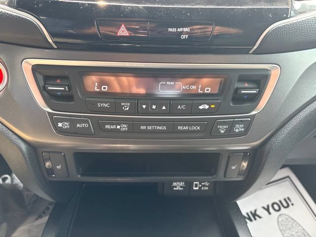 Used 2022 Honda Pilot Black Edition image 17