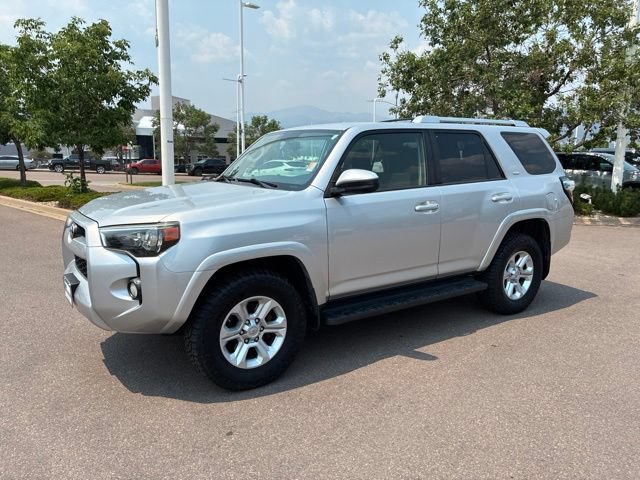 Used 2017 Toyota 4Runner SR5 AWD/4WD image 3