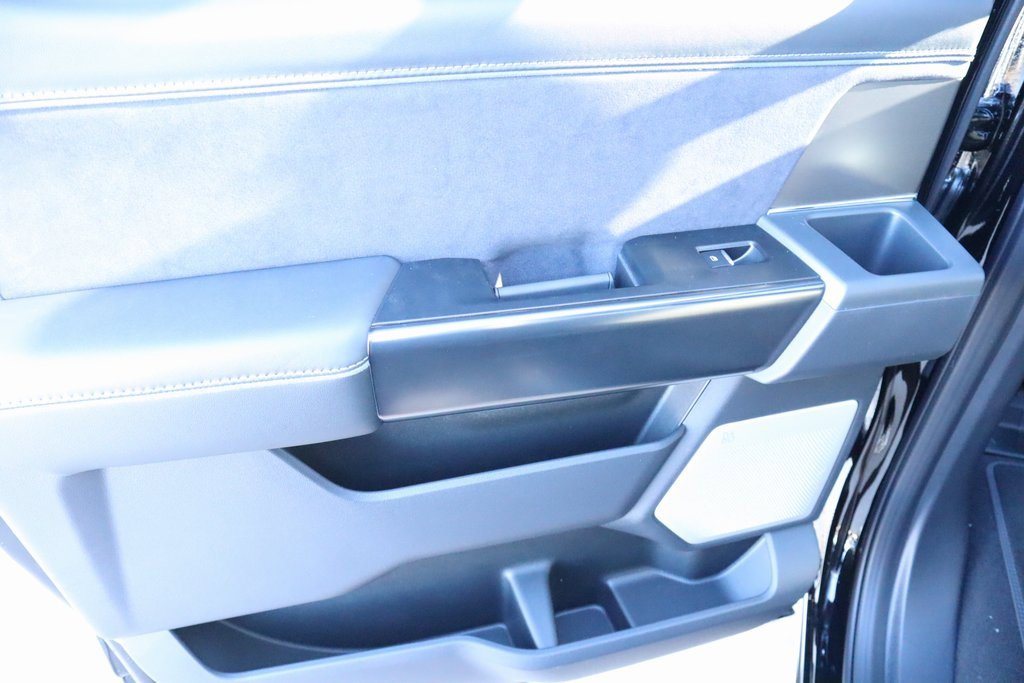 New 2026 Ford F250 Platinum image 19