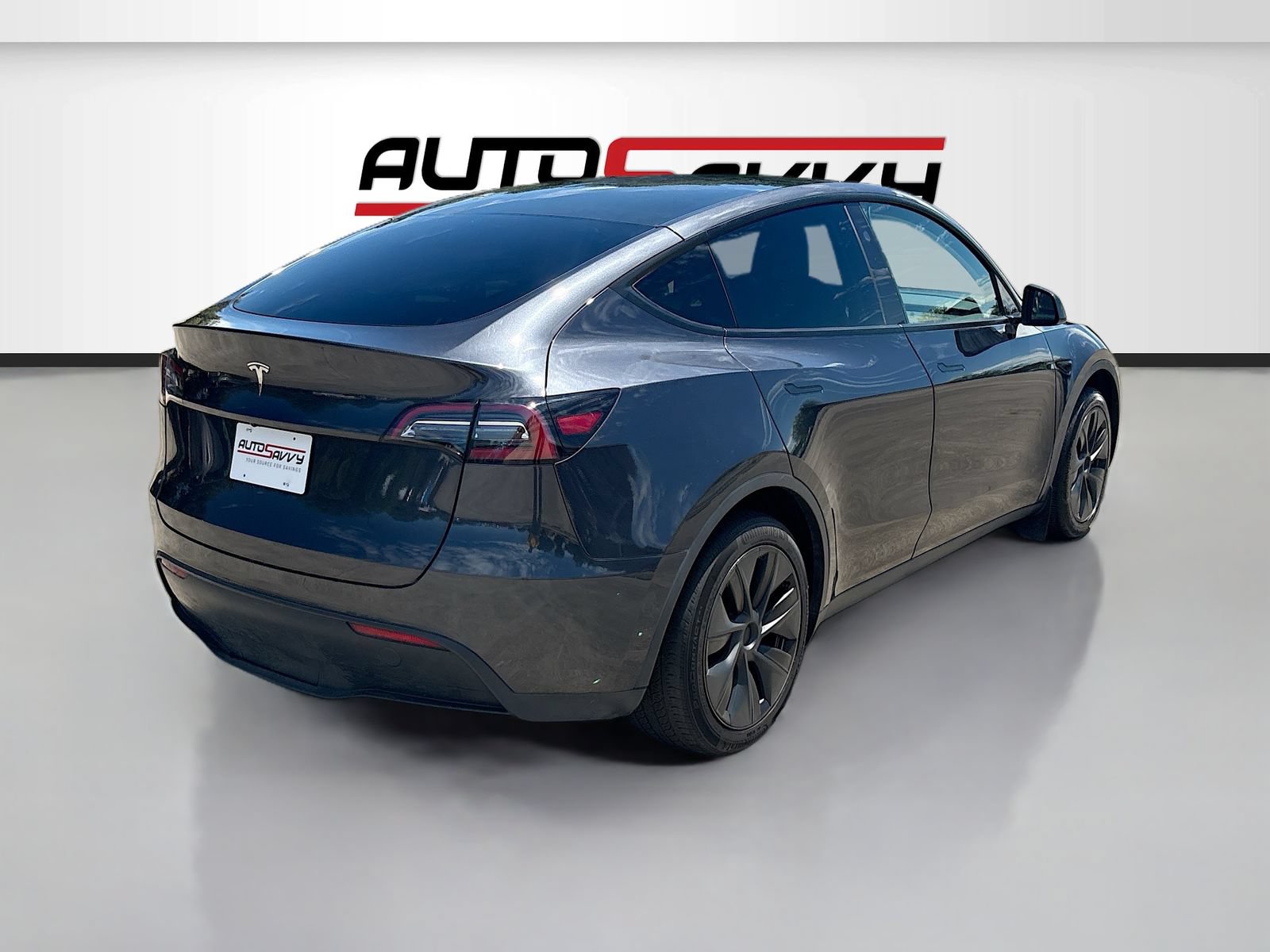 Used 2024 Tesla Model Y Long Range RWD image 7