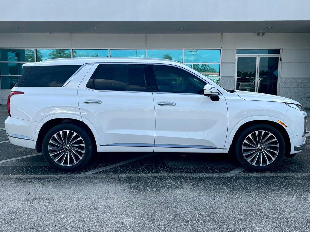 Used 2025 Hyundai Palisade Calligraphy video 2