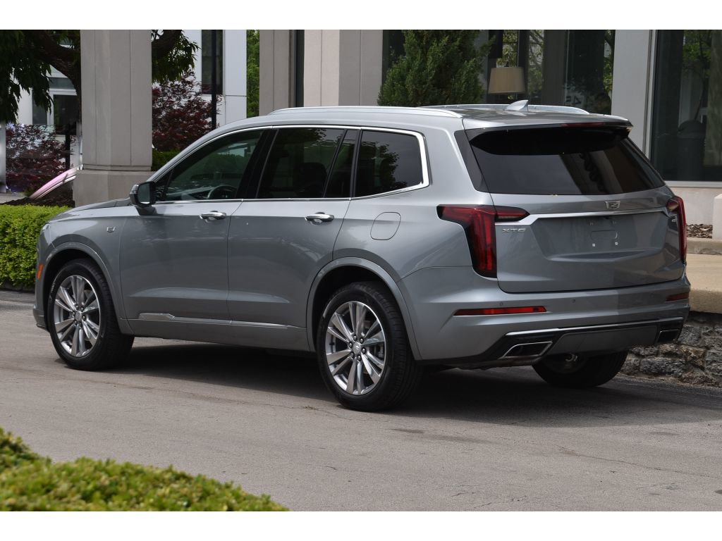 Certified 2024 Cadillac XT6 Premium Luxury FWD image 6
