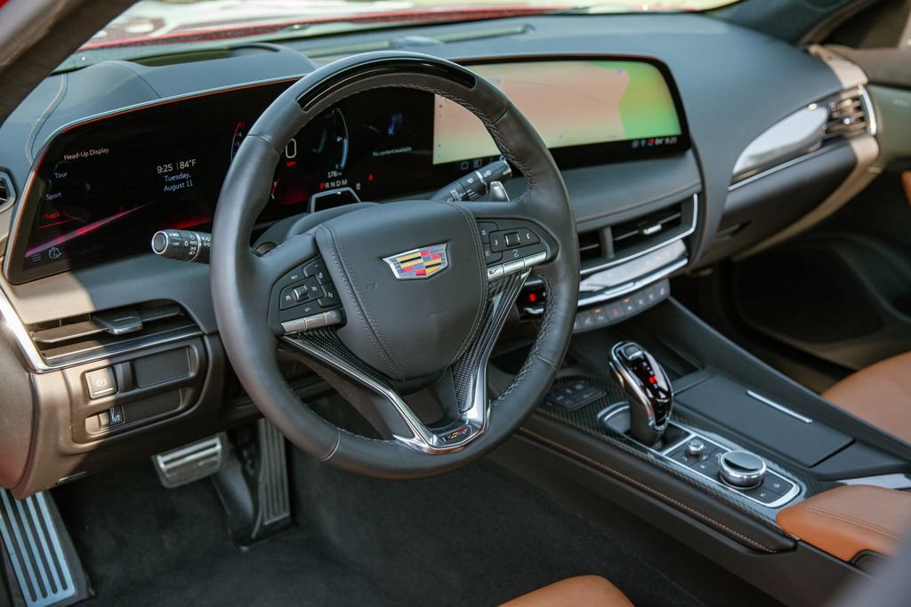 Used 2025 Cadillac CT5 V w/ Platinum Package RWD image 10