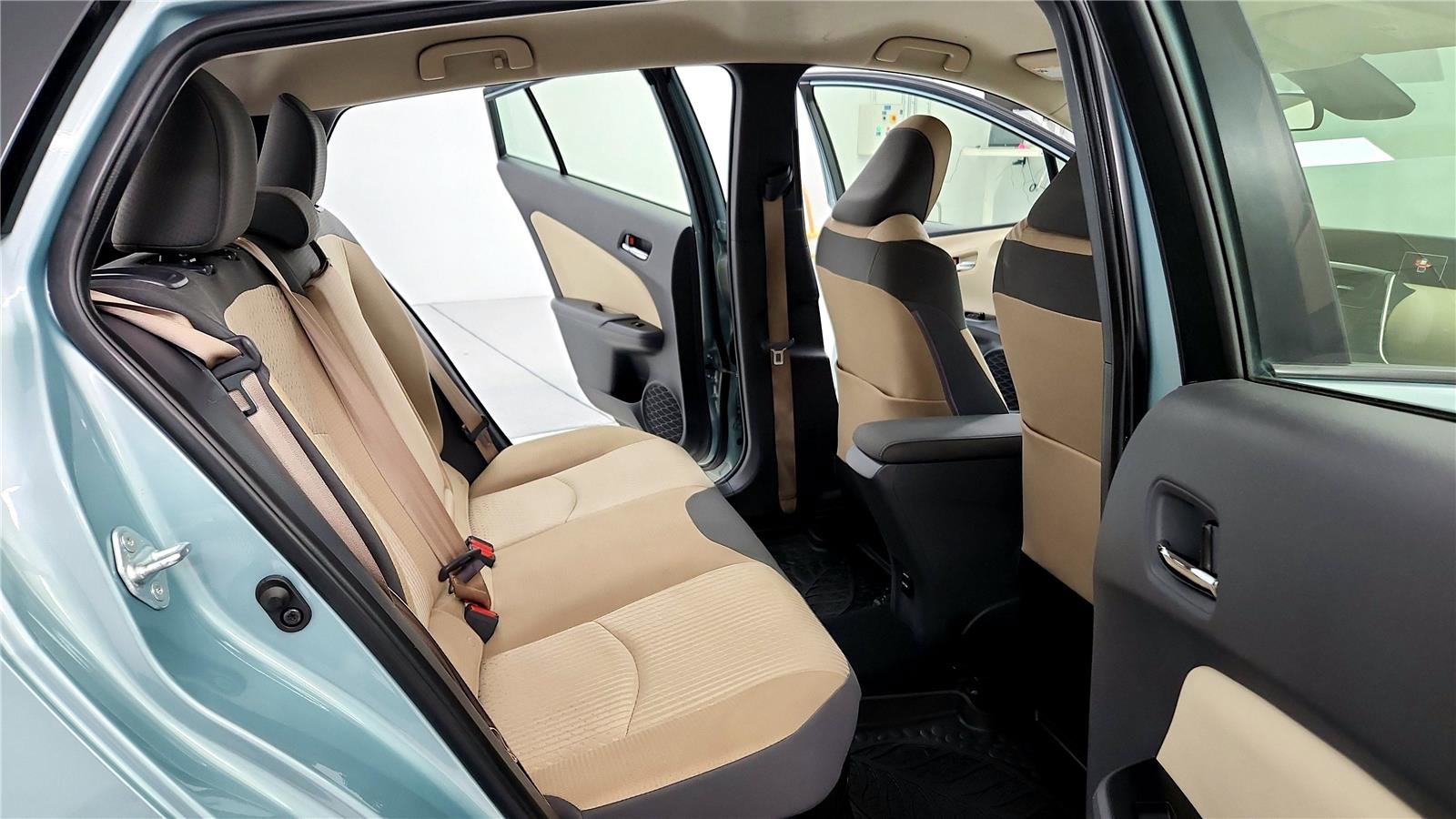 Used 2017 Toyota Prius Two image 18