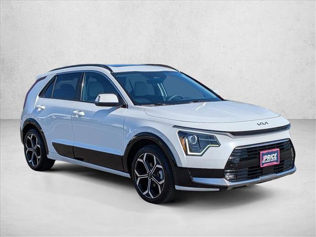 Used 2024 Kia Niro EX Touring FWD image 3