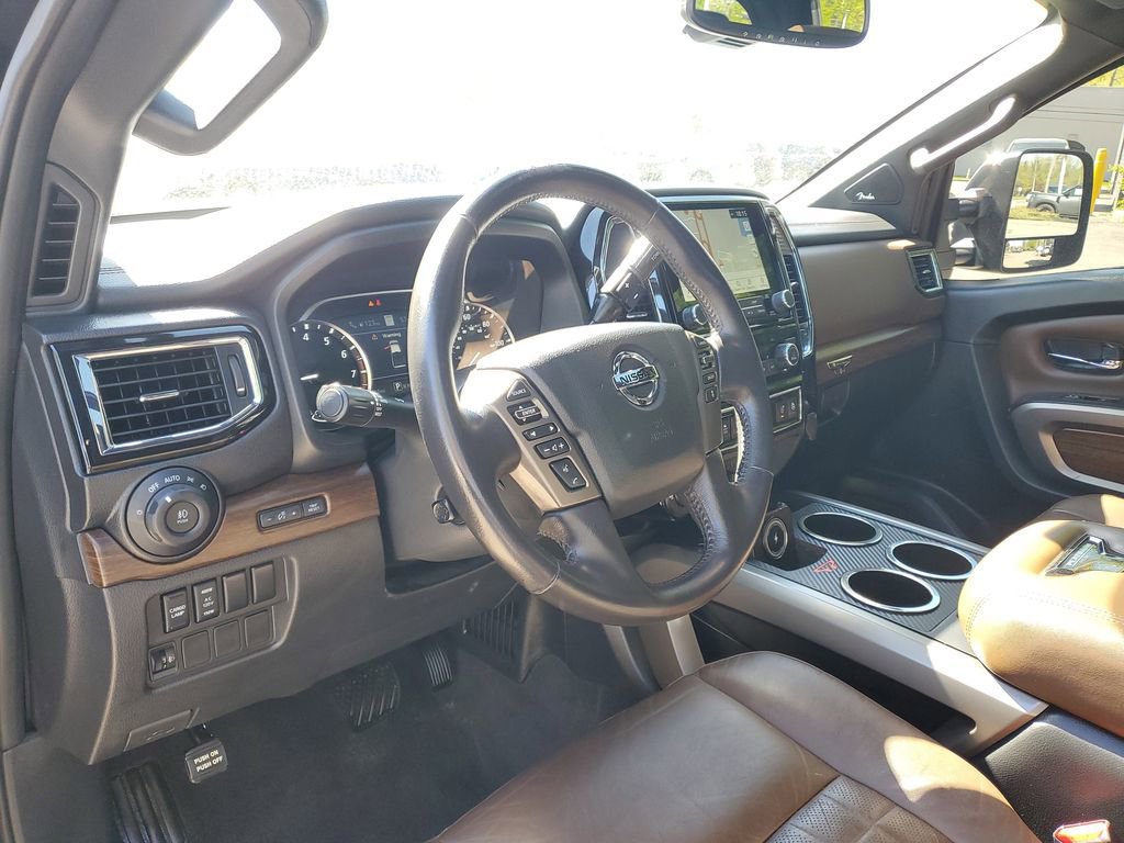 Used 2022 Nissan Titan Platinum Reserve w/ Moonroof Package AWD/4WD image 13