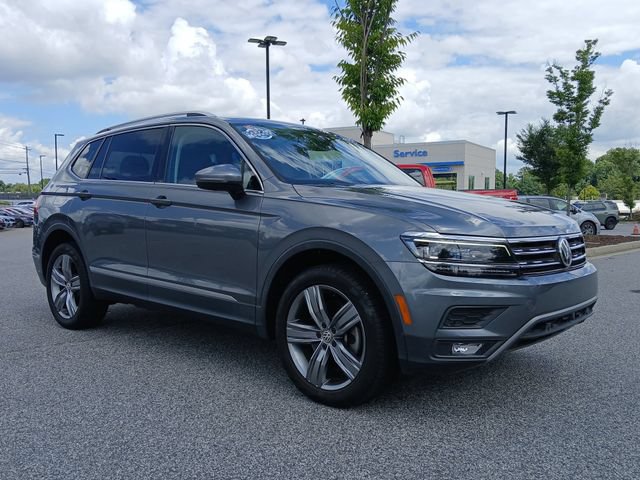 Used 2019 Volkswagen Tiguan SEL Premium w/ 3rd Row Seat Package AWD/4WD image 3