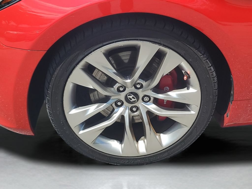 Used 2016 Hyundai Genesis Coupe 3.8 RWD image 26