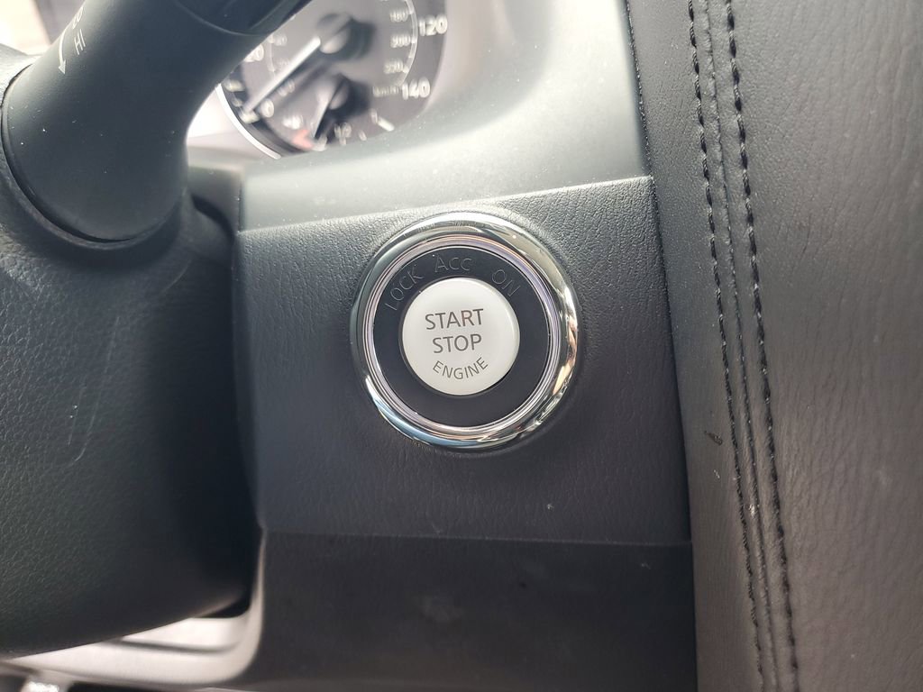 Used 2023 Nissan Armada SV image 25