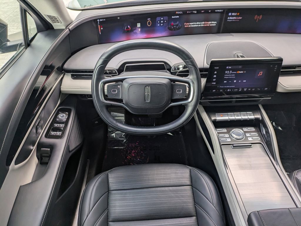 Used 2024 Lincoln Nautilus Reserve image 18