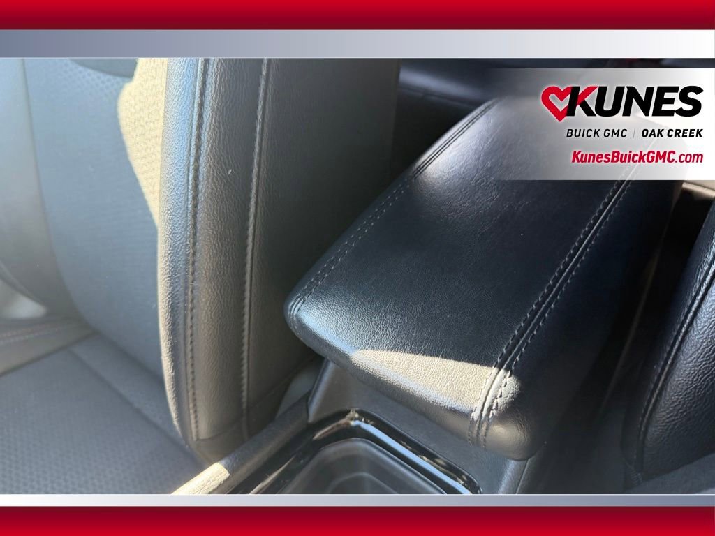 Used 2025 Jeep Compass Trailhawk AWD/4WD image 23