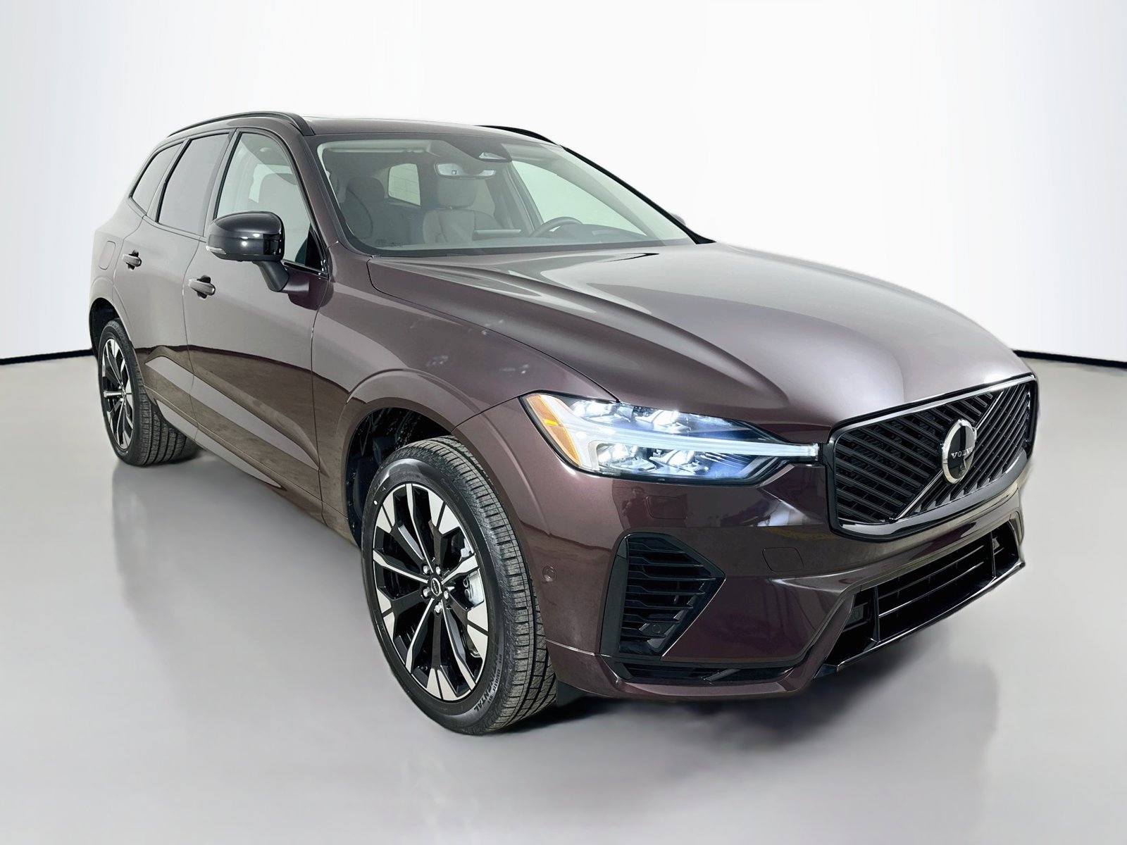 New 2026 Volvo XC60 T8 Plus w/ Protection Package Premier AWD/4WD image 3