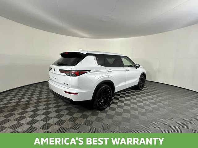 New 2026 Mitsubishi Outlander LE AWD/4WD image 6