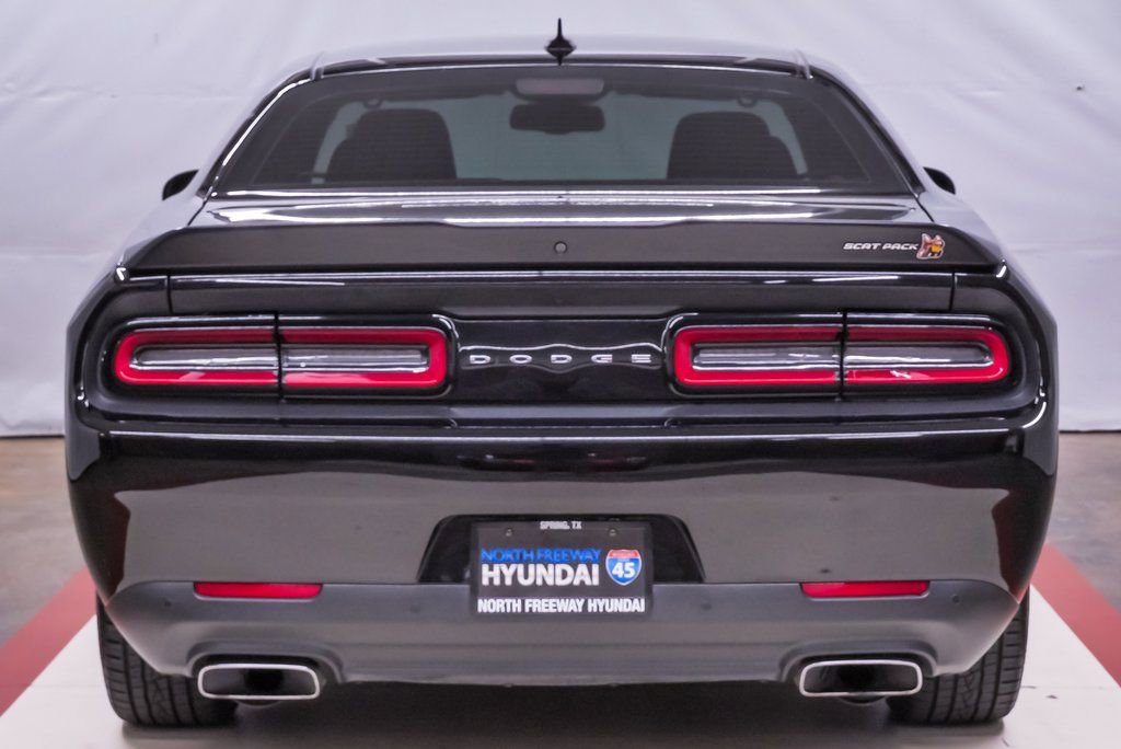 Used 2022 Dodge Challenger R/T Scat Pack RWD image 7