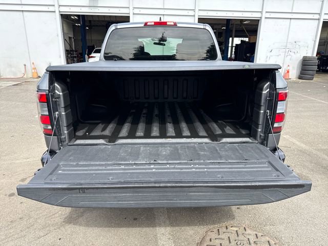 Used 2021 Nissan Frontier SV w/ Midnight Edition Floor Mats image 22