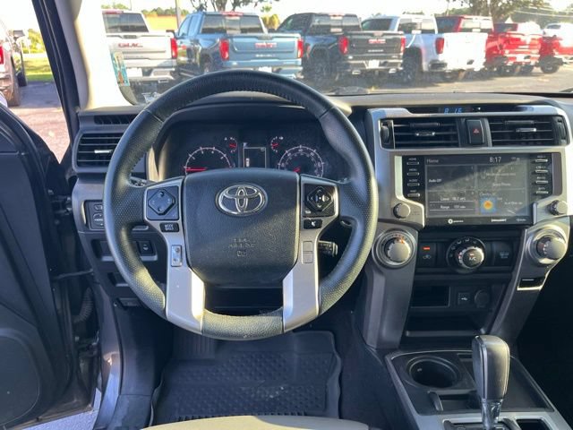 Used 2022 Toyota 4Runner SR5 Premium w/ Moonroof Package RWD image 18