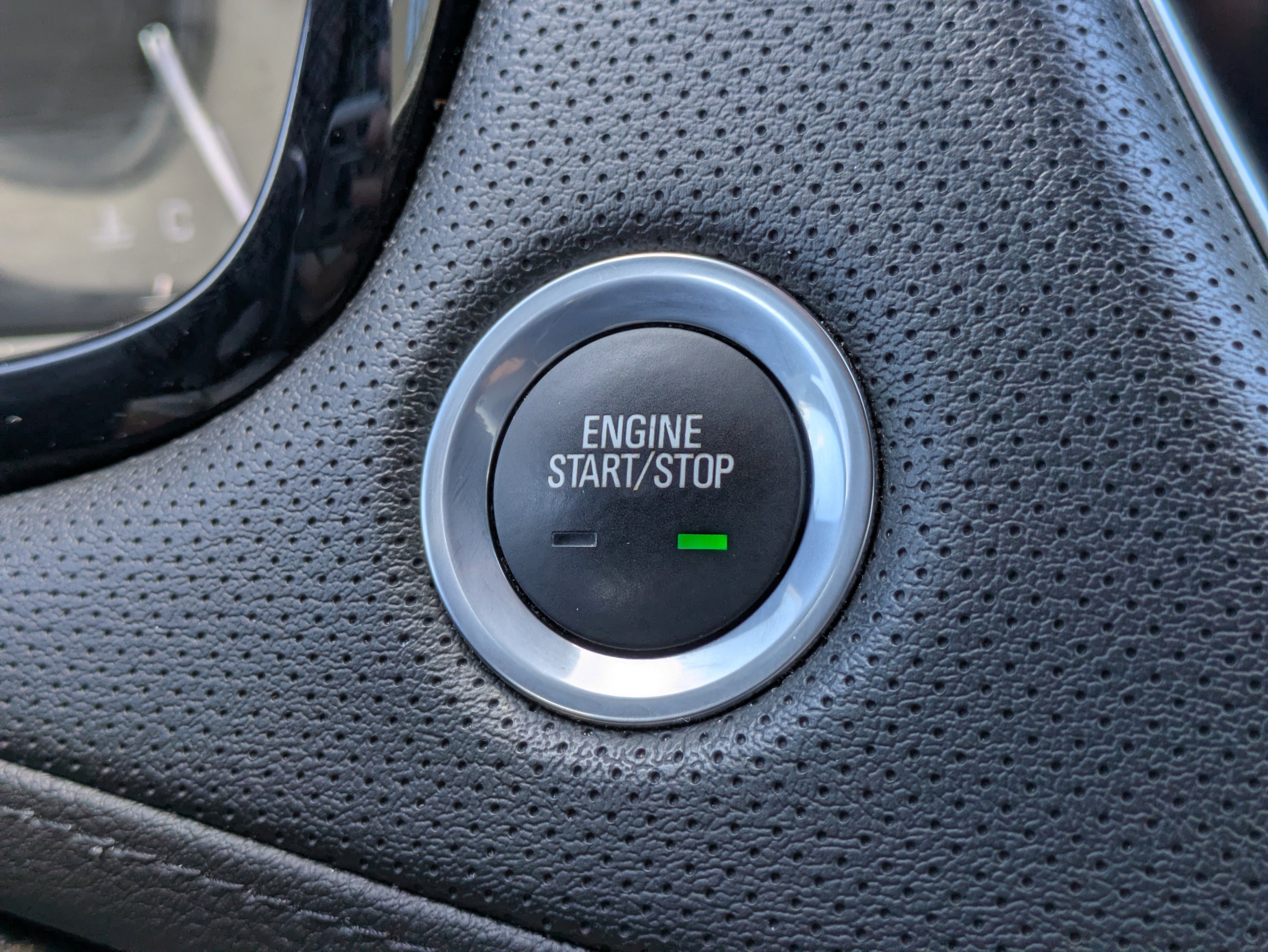 Used 2018 Cadillac XT5 FWD image 26