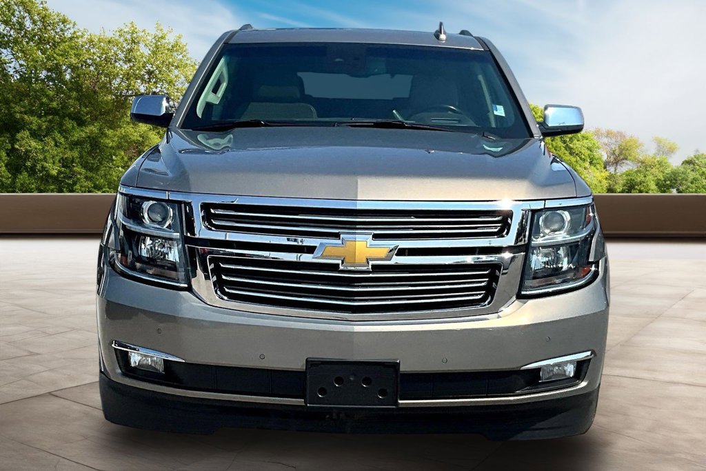 Used 2019 Chevrolet Tahoe Premier AWD/4WD image 3