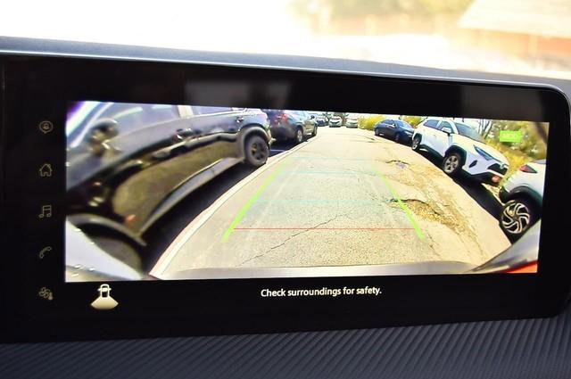 New 2025 Nissan Kicks SR image 15