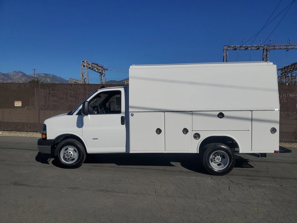 New 2026 Chevrolet Express 3500 w/ Power Convenience Package image 7