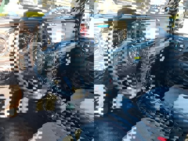 New 2025 Jeep Wrangler Unlimited Rubicon image 17