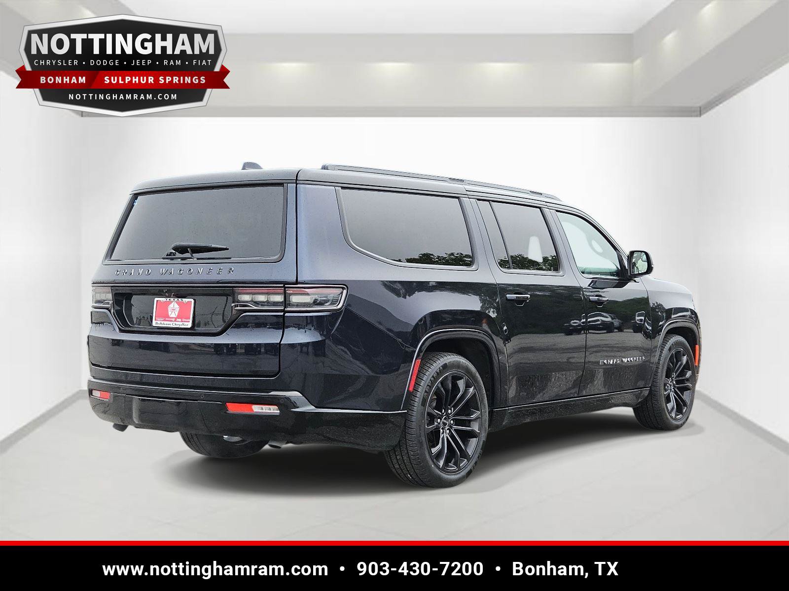 Used 2024 Jeep Grand Wagoneer L Series II w/ Quick Order Packagew 28T AWD/4WD image 4