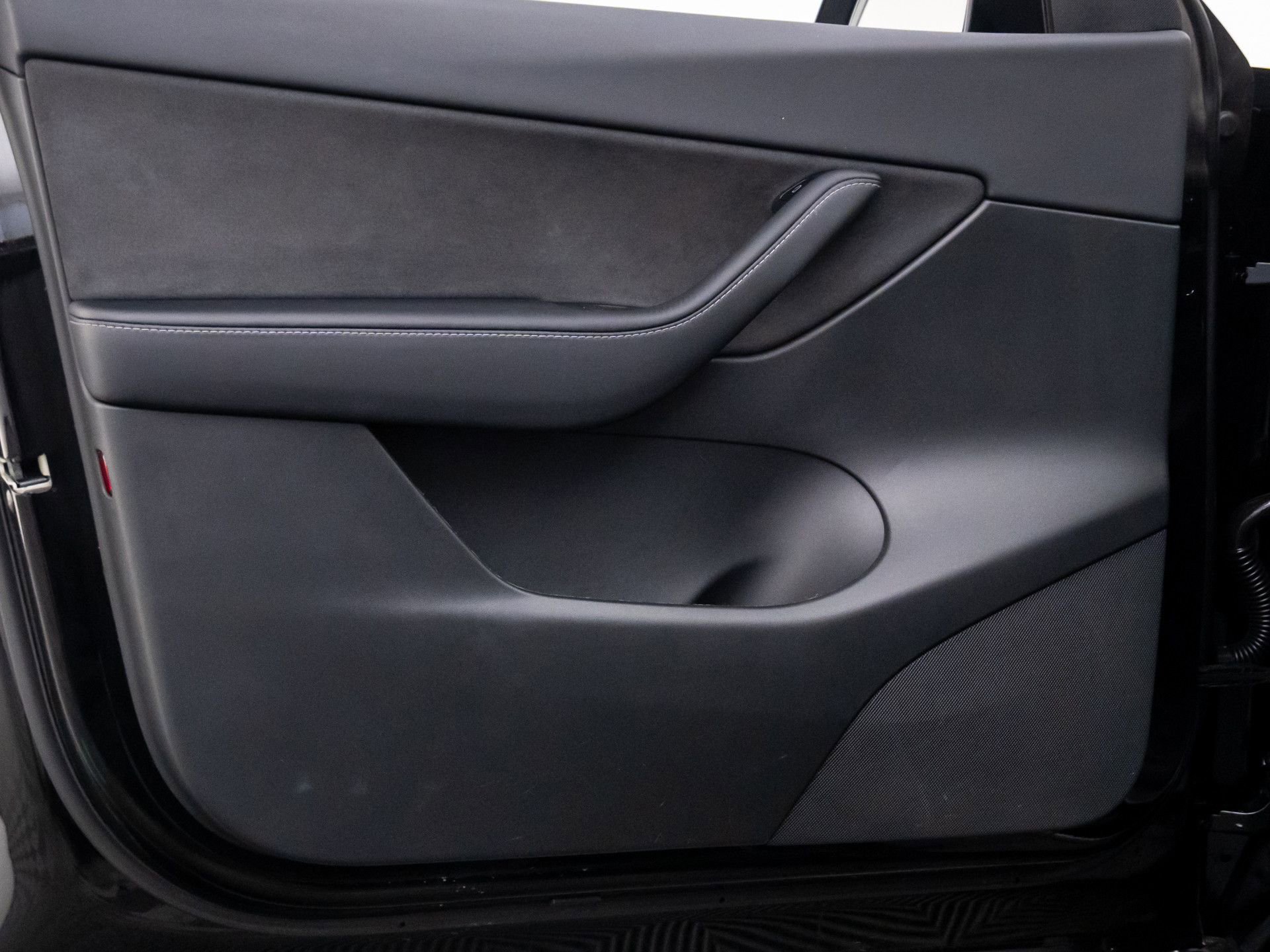 Used 2022 Tesla Model Y Performance image 12