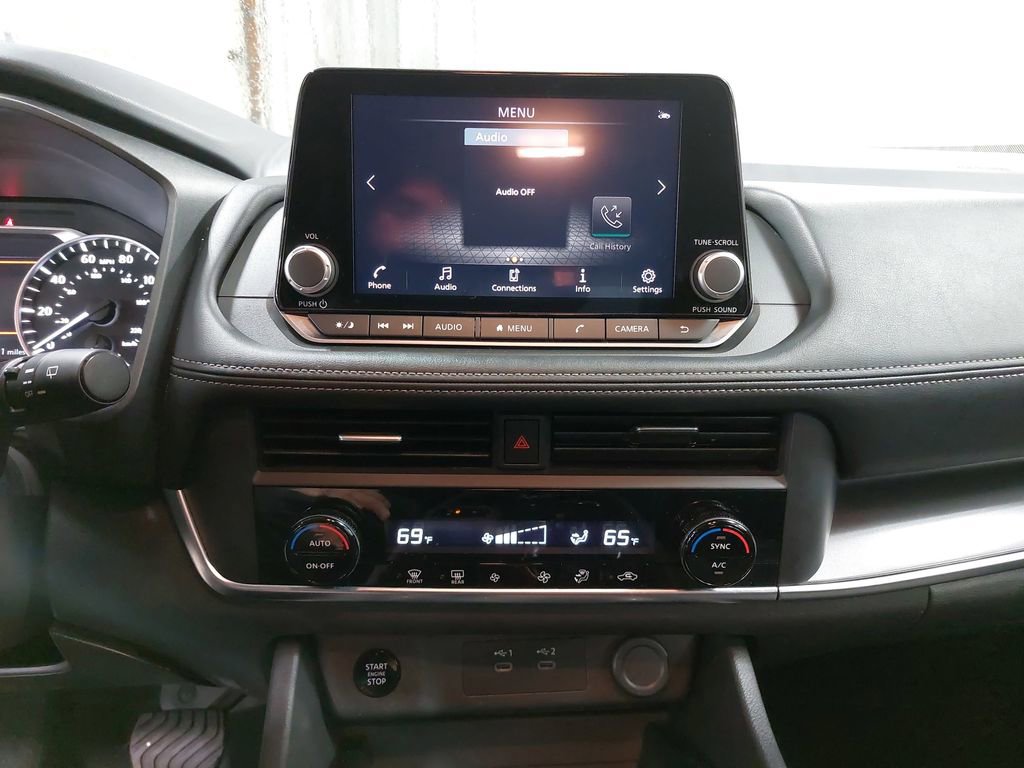 Certified 2025 Nissan Rogue SV image 20