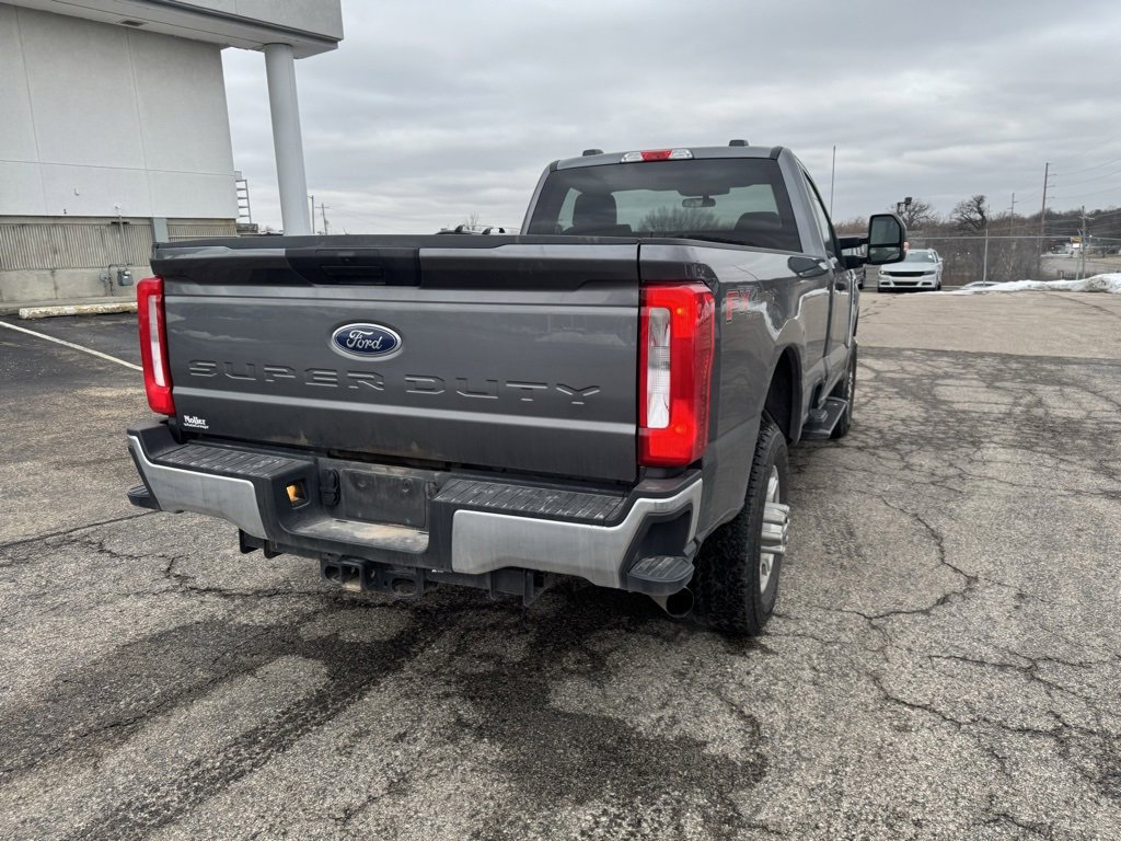 Used 2025 Ford F350 XLT w/ FX4 Off-Road Package image 7