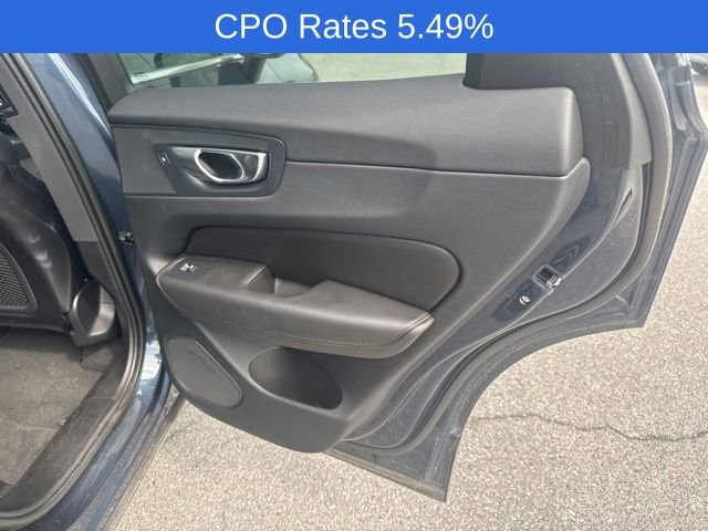 Certified 2023 Volvo XC60 B5 Core AWD/4WD image 8
